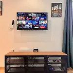 Montparnasse Art Gallery Studio /3P